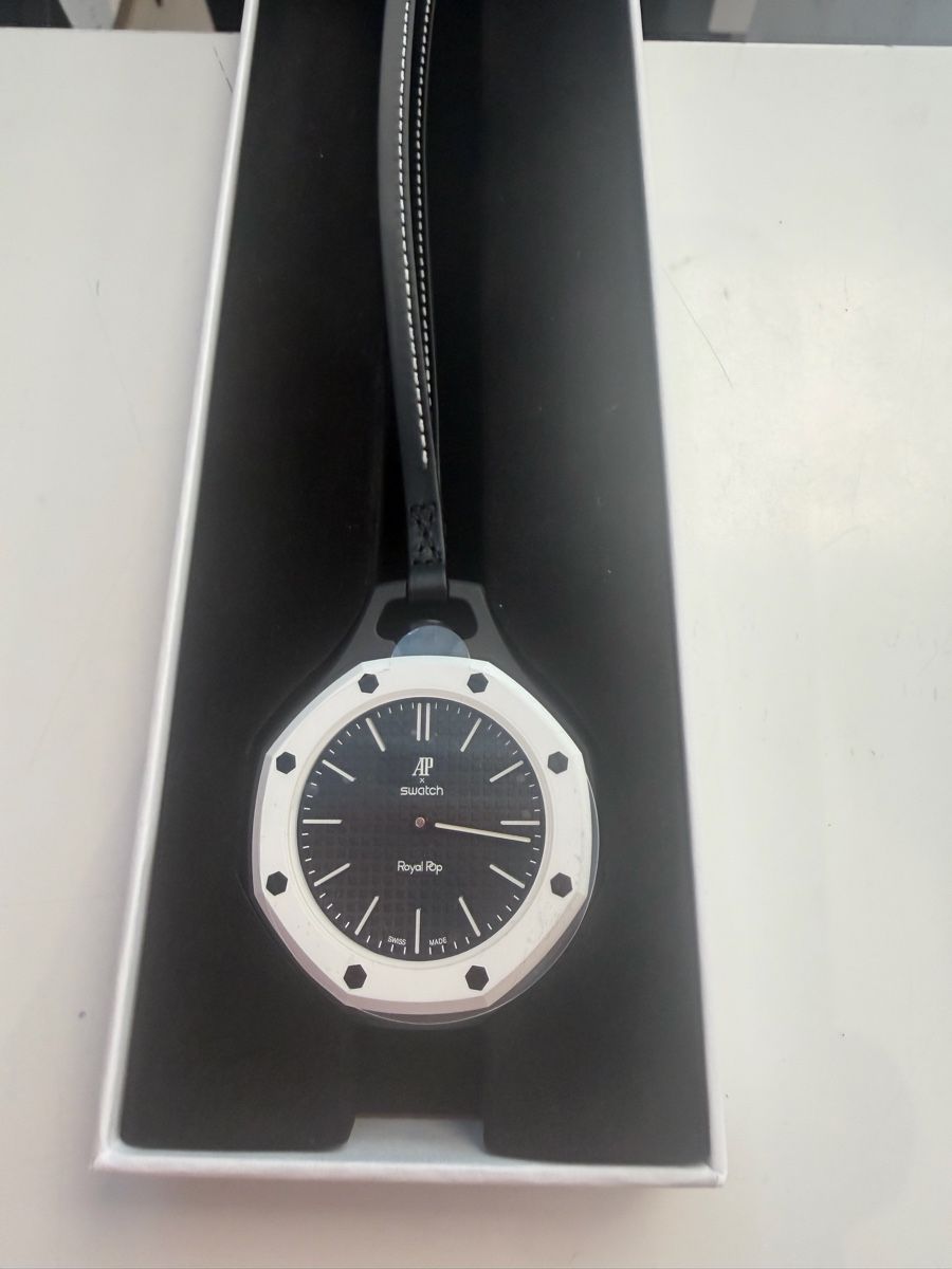 Swatch Orologi: Royal Pop - Ocho Negro - Neu – Nuovo e nell'imballaggio originale da Zürich venduto da Sebi999