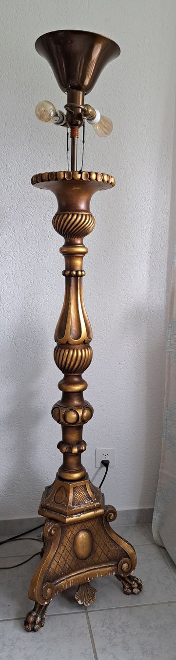 Lampen: Elegante antike Stehlampe, Goldfarben -ein echter Blickfang – Gebraucht aus Langrickenbach von Eve088 1