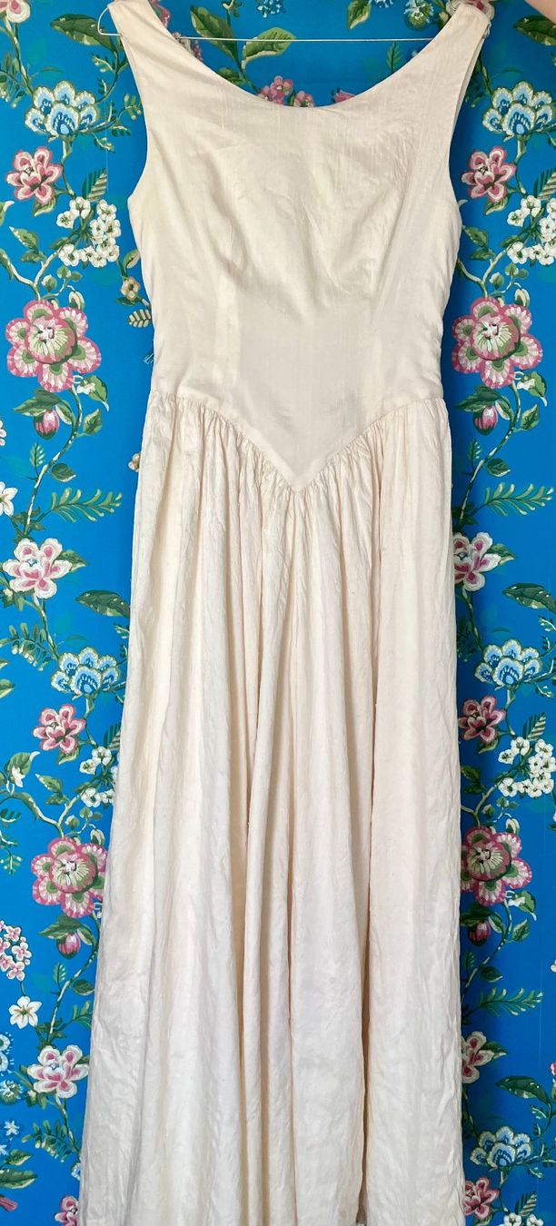 Vestiti: (Hochzeits)Kleid aus Rohseide – Usato da Bolligen venduto da fam_6dzp