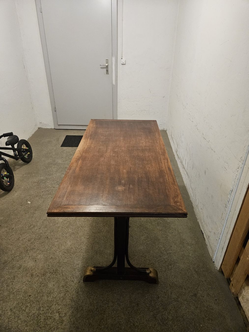 Tables: Holztisch – D'occasion à Biel/Bienne par pisabu 1