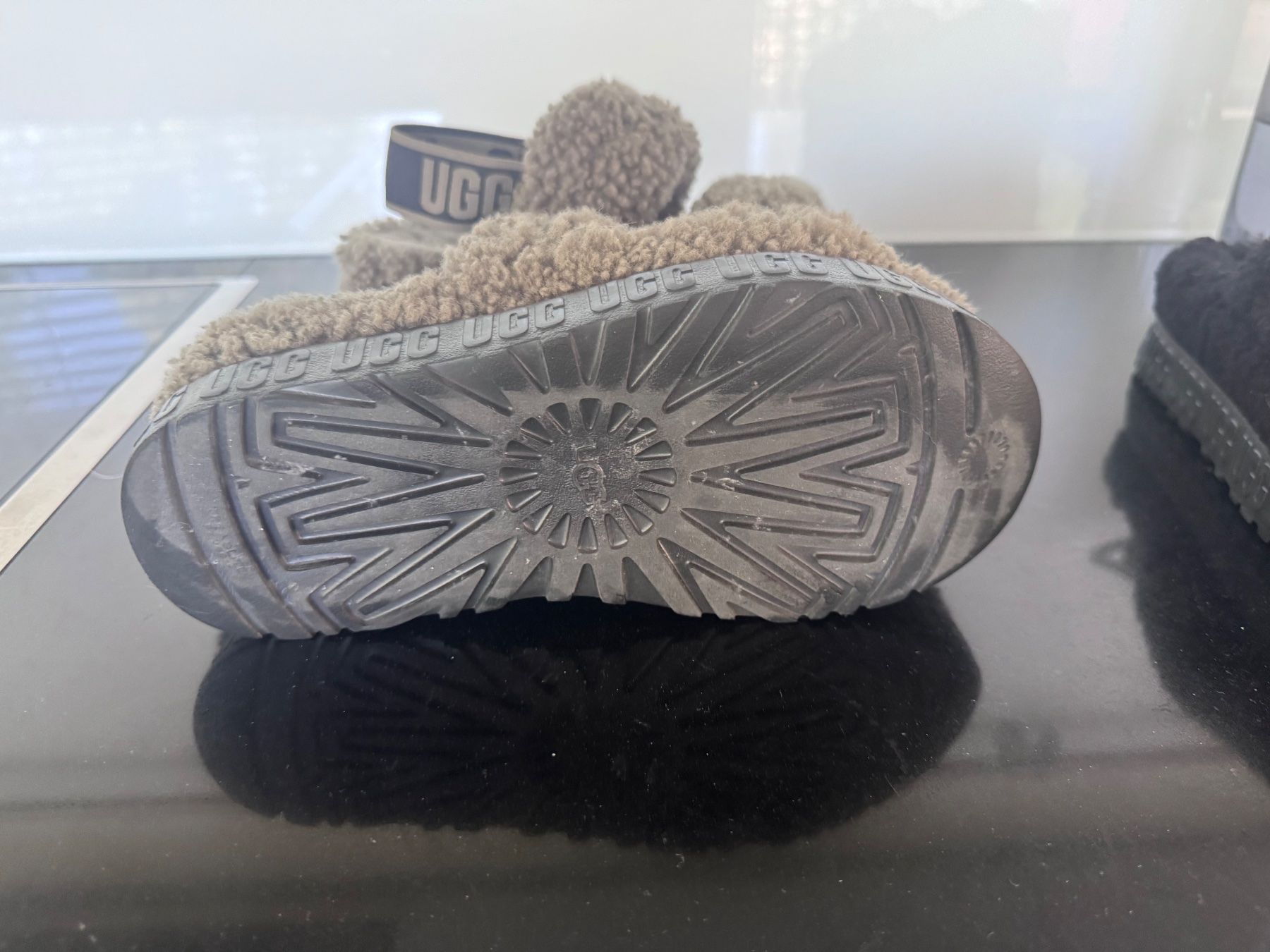 Ugg Scarpe da donna: UGG Fluffita gr. 37 – Nuovo (secondo la descrizione) da Vogelsang AG venduto da sabinissima 2