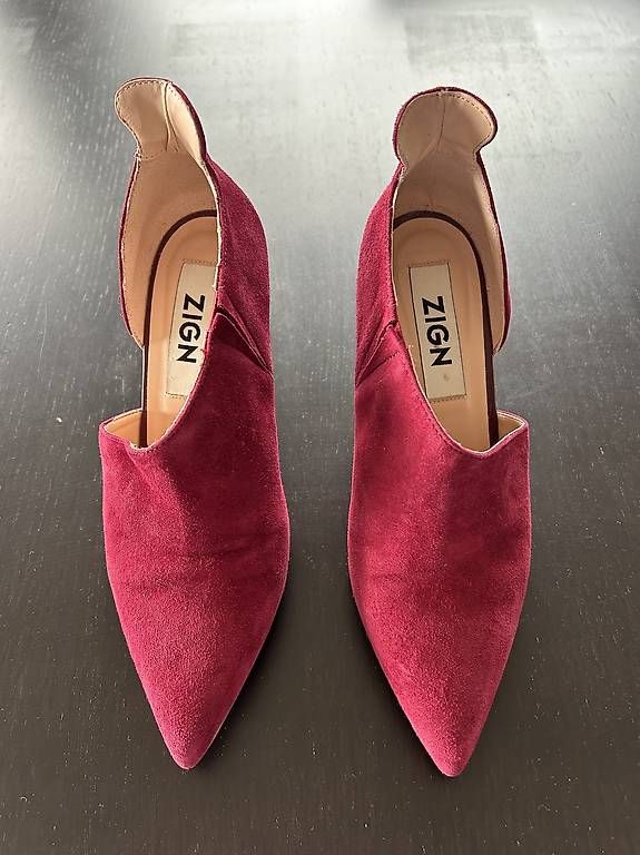 Scarpe da donna: Escarpins en cuir Zing pointure 38 – Usato da Lausanne venduto da Moira.Moira