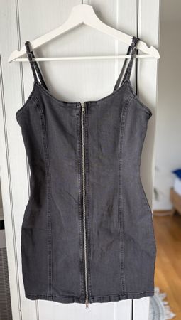 Monki Jeanskleid, Grösse M