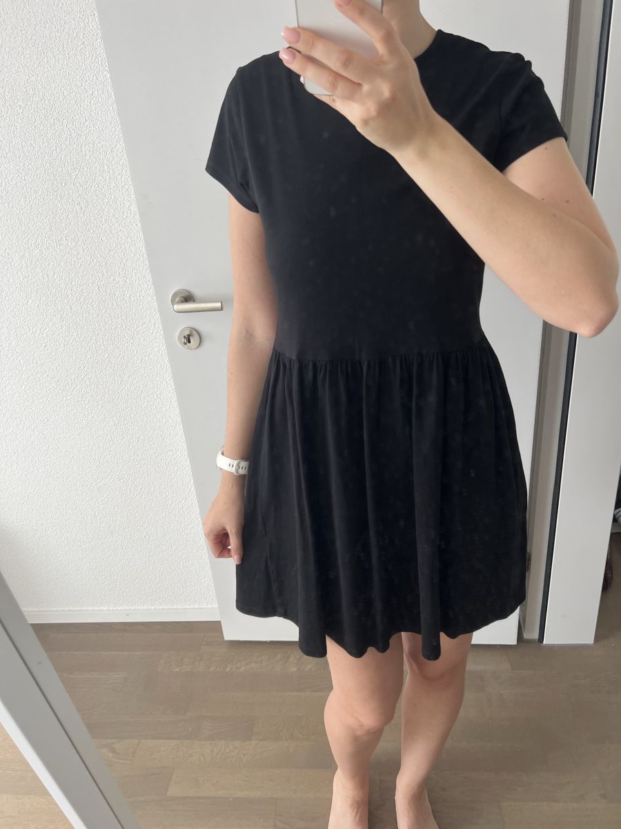 Vestiti: Schwarzes Sommerkleid – Usato da Kriens venduto da Krienserin_T 3
