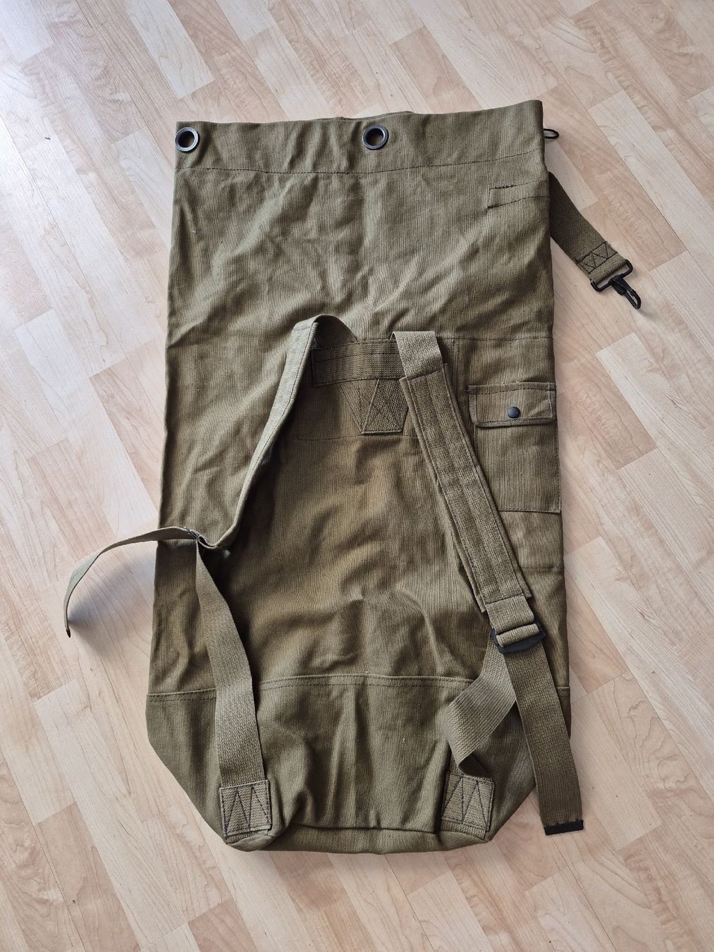Rucksäcke: Seesack Militär Tasche Rucksack a – Gebraucht aus Richterswil von bachmann74 1