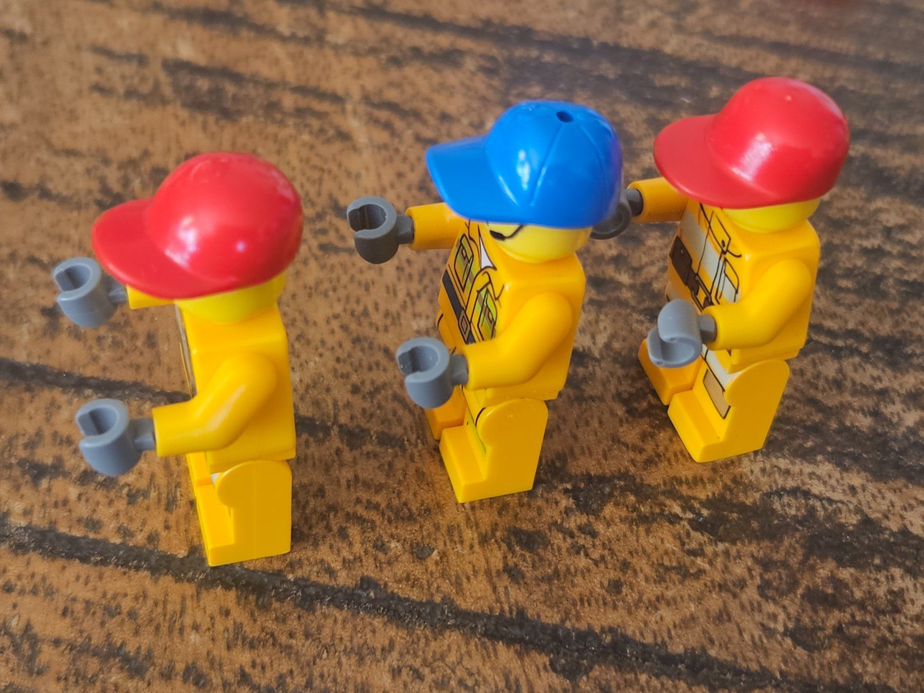 Lego Kit di costruzioni: lot de 3 figurines – Usato da Confignon venduto da Ecrofigs 2