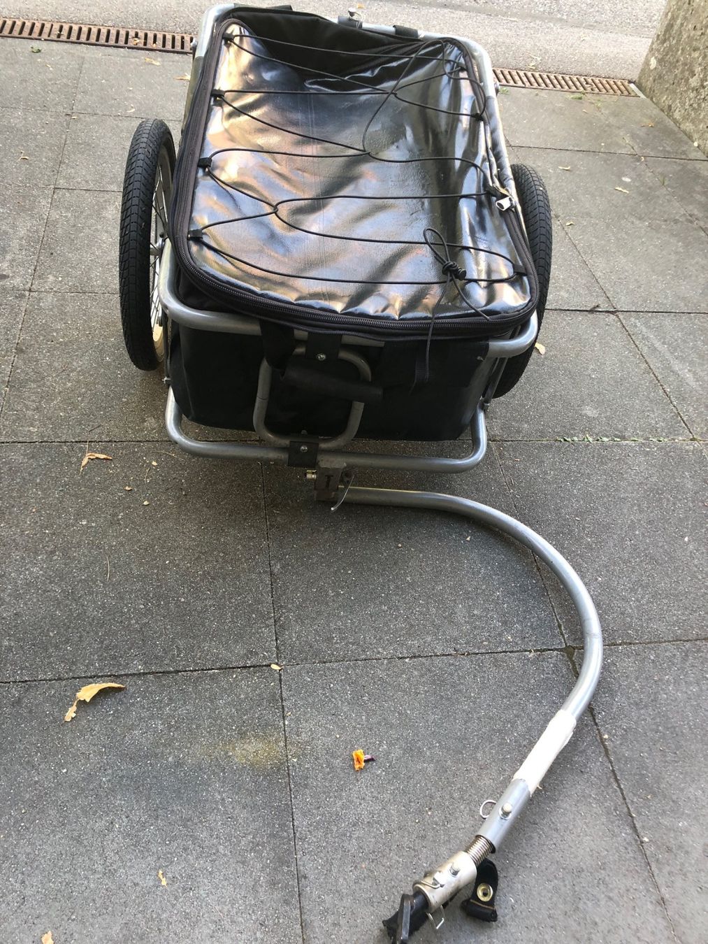Anhänger: Velo- und Lastenanhänger – Gebraucht aus Bern von  3