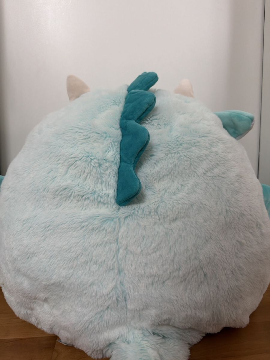 Squishmallows Giocattoli: Riesen Squishmallow Drache in Hellblau - Kuschelig! – Usato da Fällanden venduto da Melinazh 5