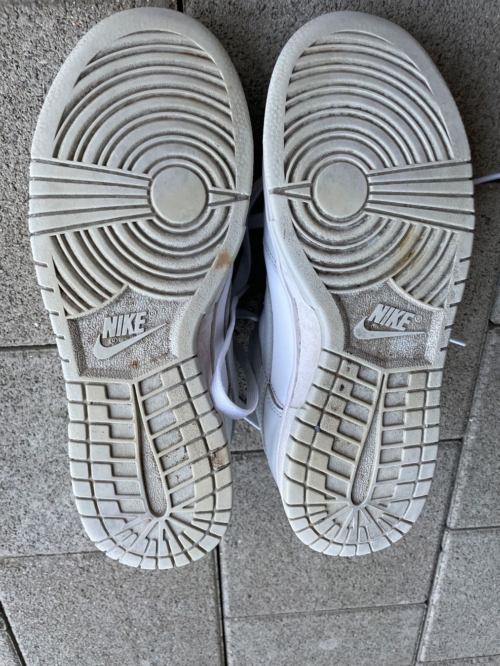 Nike Chaussures femmes: Sale! Nike Dunk Low Weiss Gr. 40: Neuwertig – Neuf (Voir description) à Winterthur par seamaster1 2