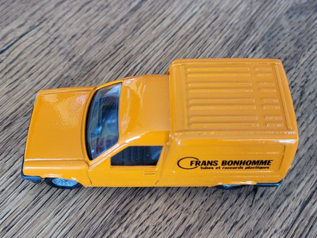 Solido Modellini d'auto: Renault Express 1:43 Solido – Usato da Rothrist venduto da Juana5 4
