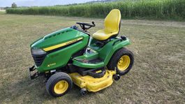 Aufsitzrasenmäher John Deere X590