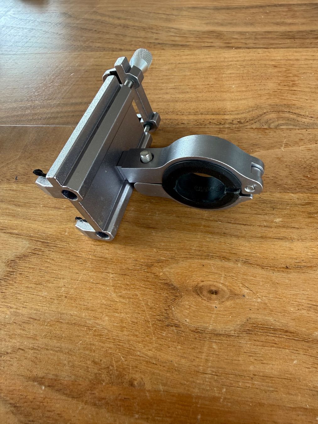 Halterungen: GUB G-81 Handy Halterung gebraucht – Gebraucht aus zürich von skychef 2