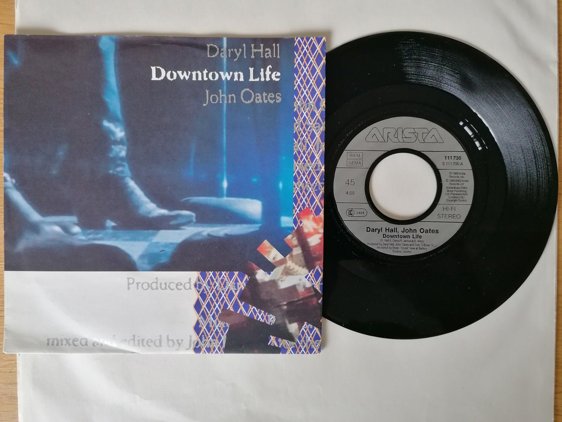Dischi in vinile: Daryl Hall & John Oates - Downtown Life Single Vinyl – Usato da Beinwil am See venduto da Funkthesizer