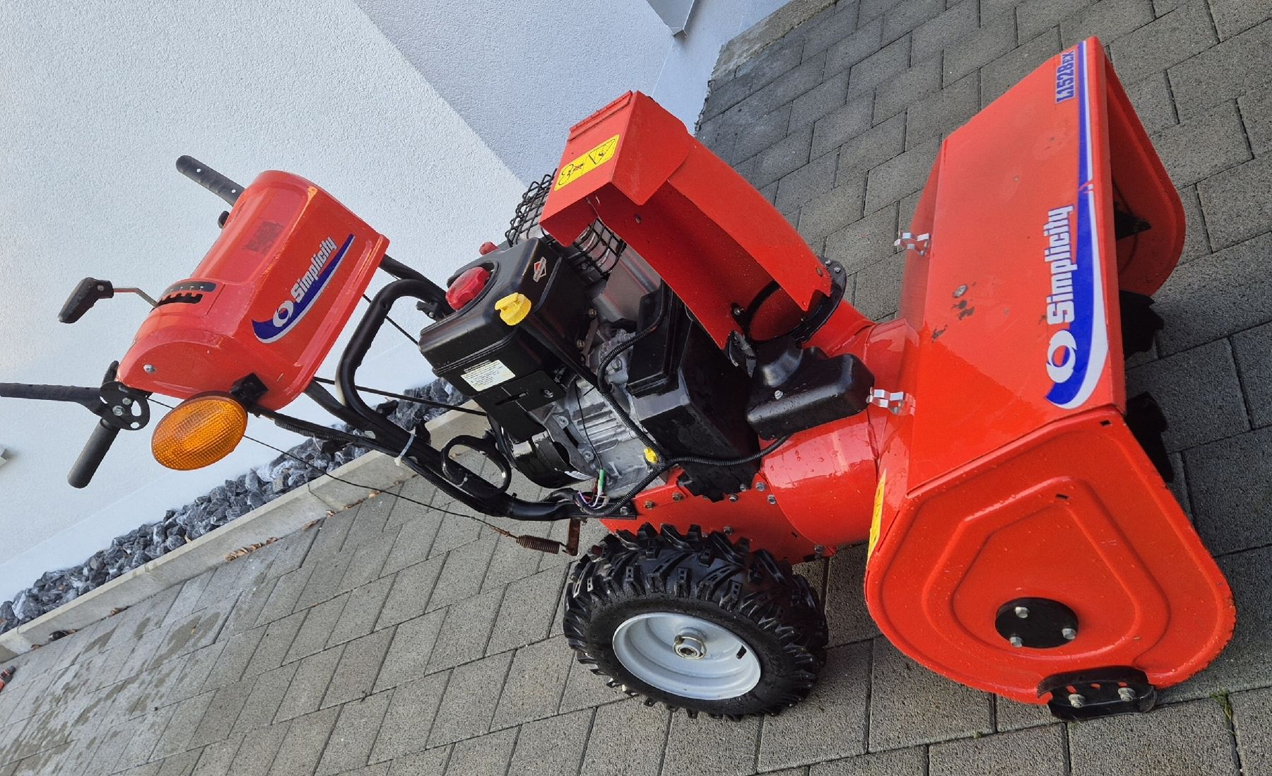 Tutte le macchine: Schneefräse Simplicity L1528EX – Usato da Grenchen venduto da Hz. 3