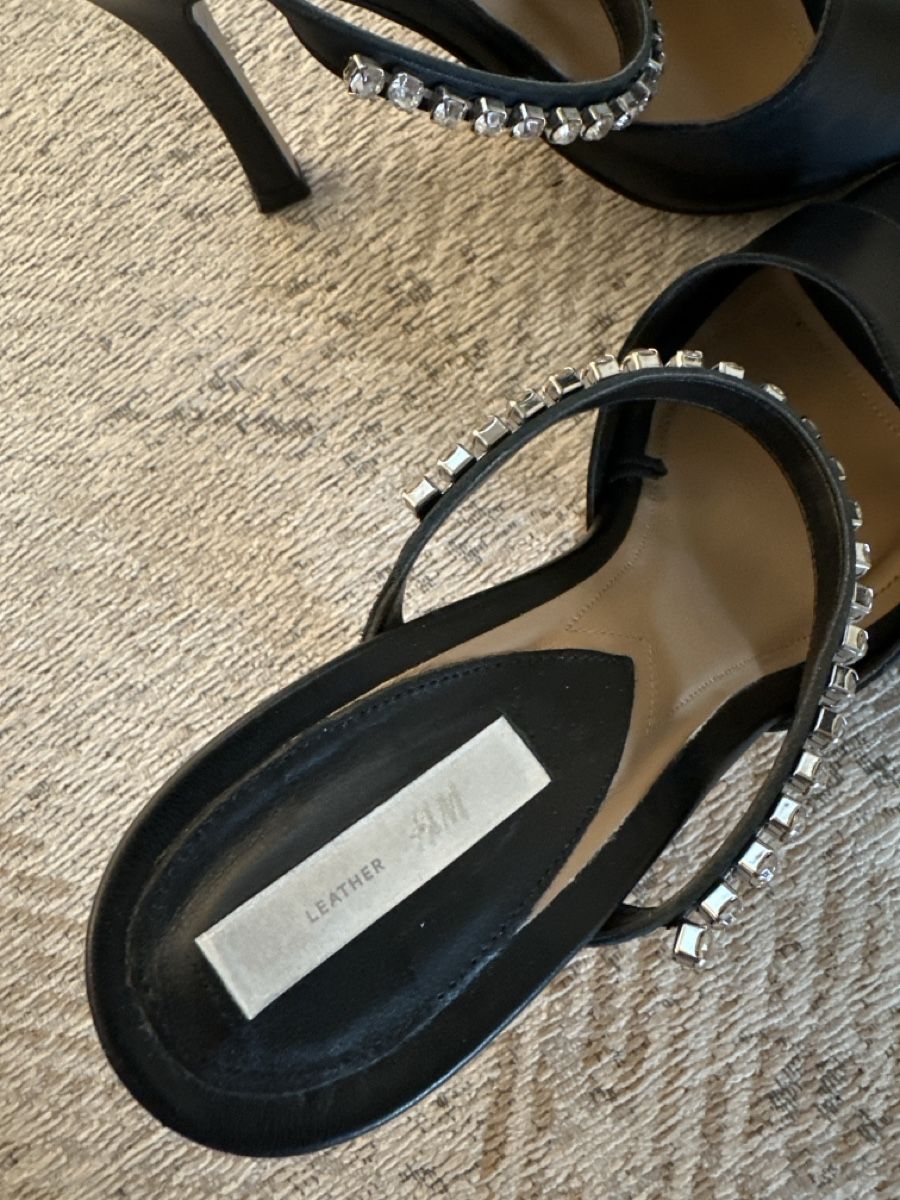 H&M Damenschuhe: Sandales en cuir H&M 39 – Gebraucht aus Biel/Bienne von TanyaM02 1