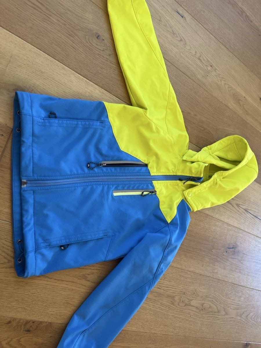 Mckinley Jacken & Mäntel: Softshell Jacke McKinley 116 – Gebraucht aus Balmberg von Berglihof