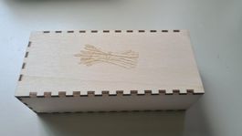 Holzbox mit Spargel Motiv aus Holz 16cmx7x5 Handgemacht CH