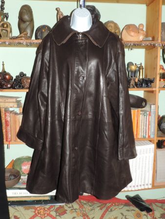 manteau en cuir brun