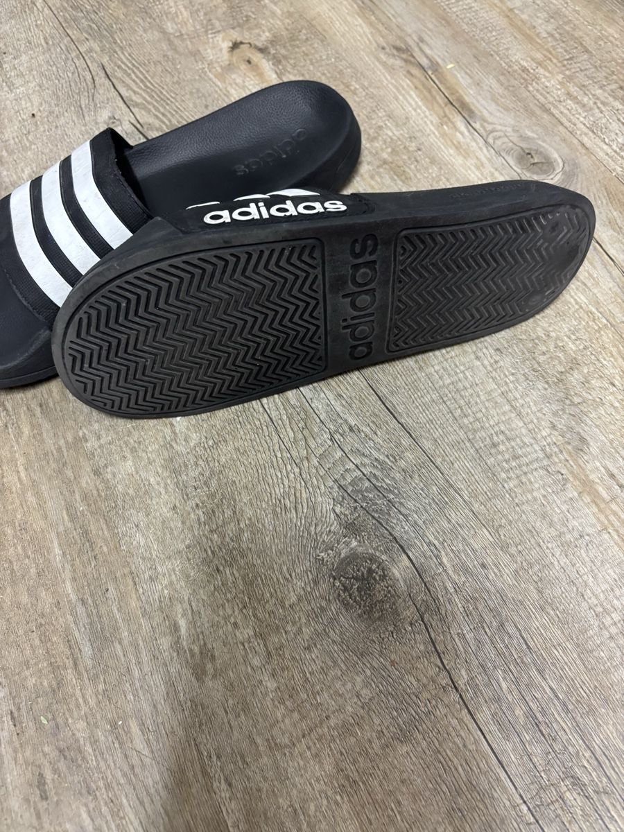 Adidas Scarpe da uomo: Adiletten Adidas  – Usato da Wimmis venduto da Soccerfanshop 2