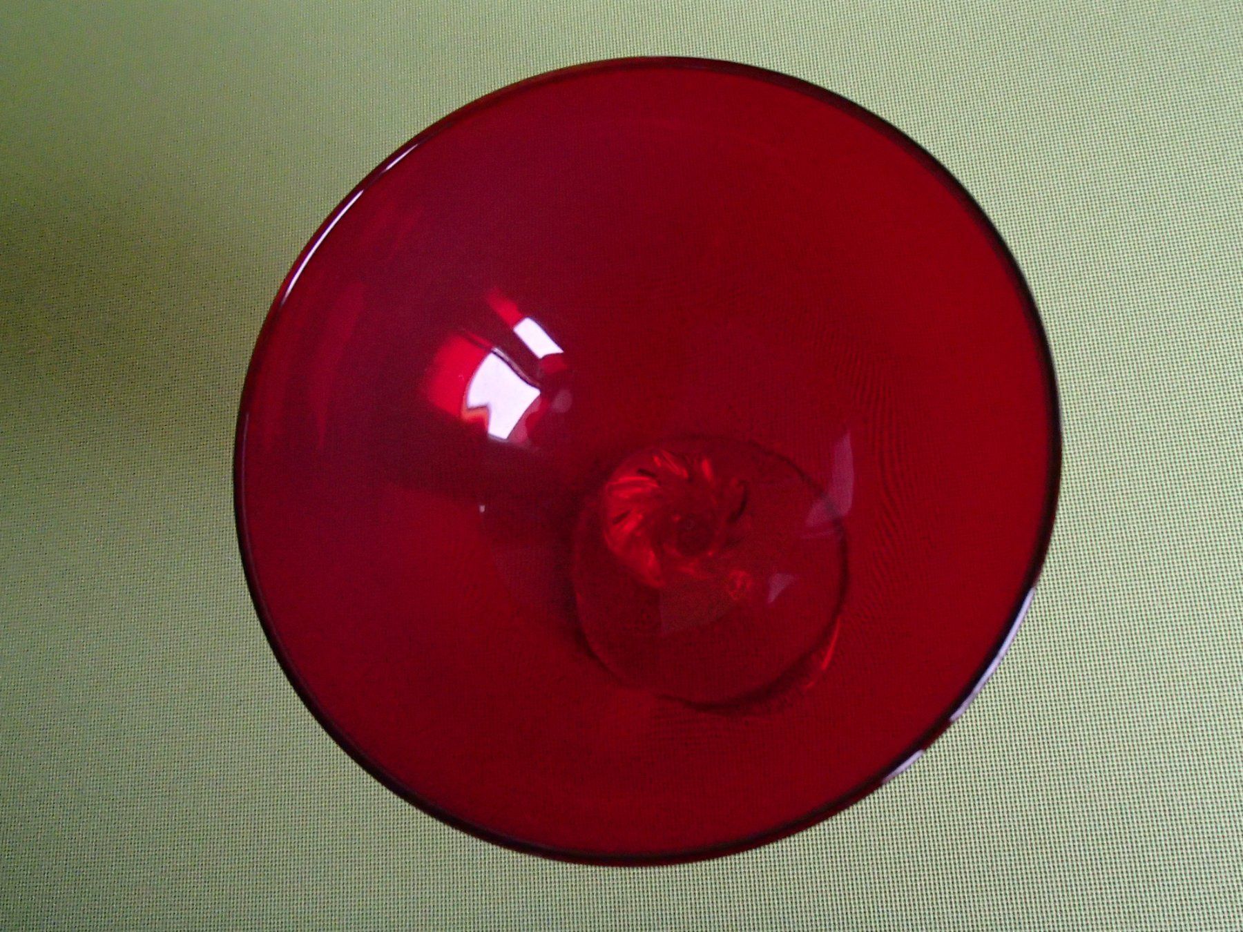 Bicchieri: grosses rotes MURANO Glas oder Schale auf gedrehtem Fuss – Usato da Schöfflisdorf venduto da pullux 3