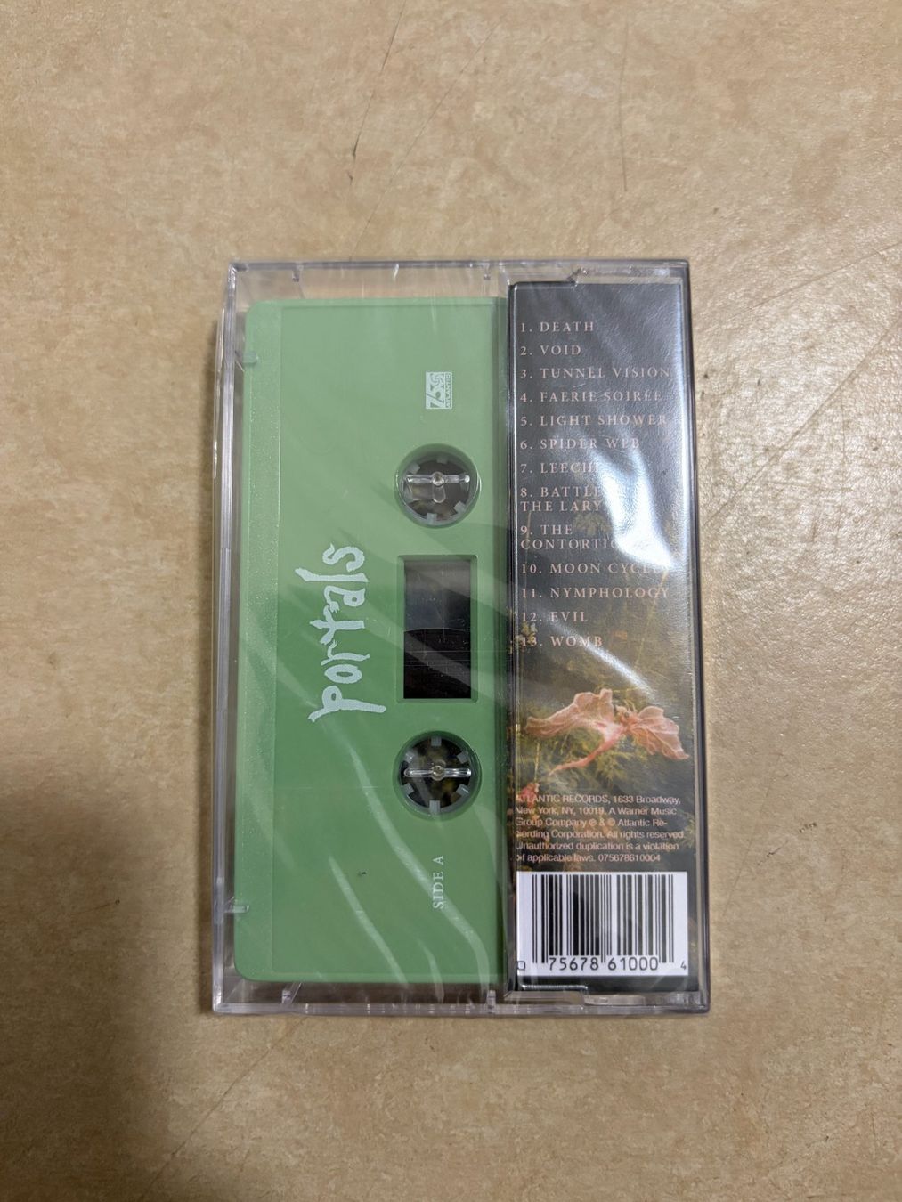 Cassettes audio: Melanie Martinez Portals Sage Kassette – Neuf avec emballage d'origine à Zürich par Nexaro 1