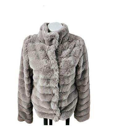 Jacke / Kurzmänteli Gr. 36 flauschig VILA