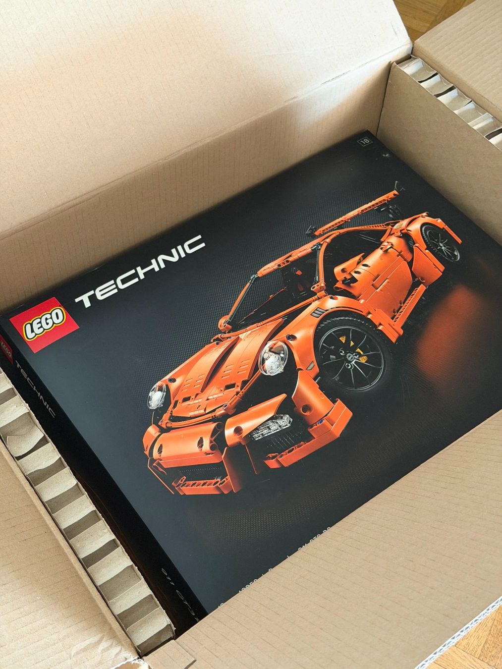 Lego Kit di costruzioni: Lego Technic 42056 Porsche 911 GT3 RS – Nuovo e nell'imballaggio originale da Zollikon venduto da yurym