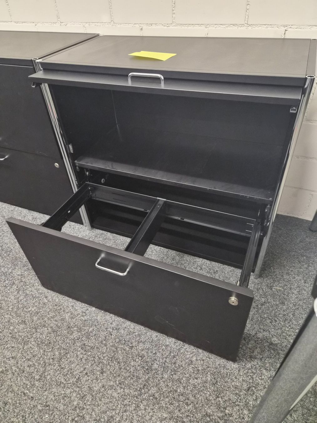 Commodes: 5x Korpus Büro – D'occasion à Frauenfeld par Verein_Murghof 1