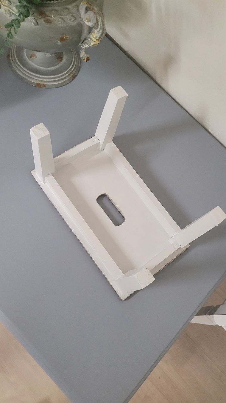 Tabourets: Holz Schemel Hocker weiss braun – D'occasion à Elgg par Limone2018 1