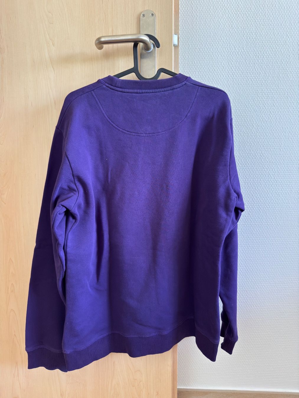 Kenzo Maglioni & Felpe: Hoodie Kenzo Taille L – Usato da Châtel-St-Denis venduto da Lou_Hock 1