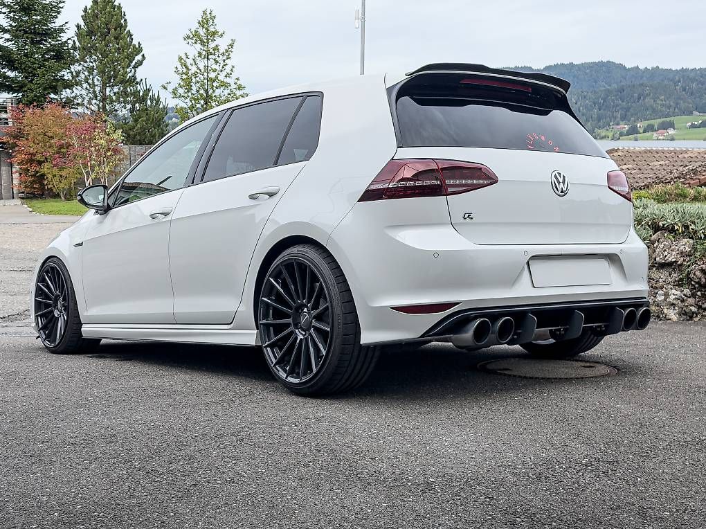 Automobili: VW Golf 2.0 TSI R DSG 4motion – Usato da Willerzell venduto da simara9599 2