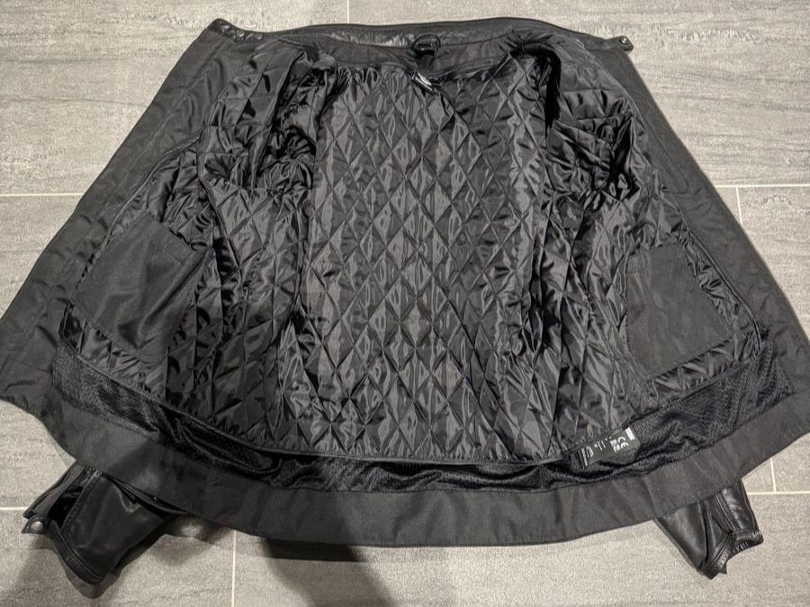 Harley-Davidson Jacken: Lederjacke Harley Davidson – Gebraucht aus Oberdiessbach von andre_lorenzetti 2