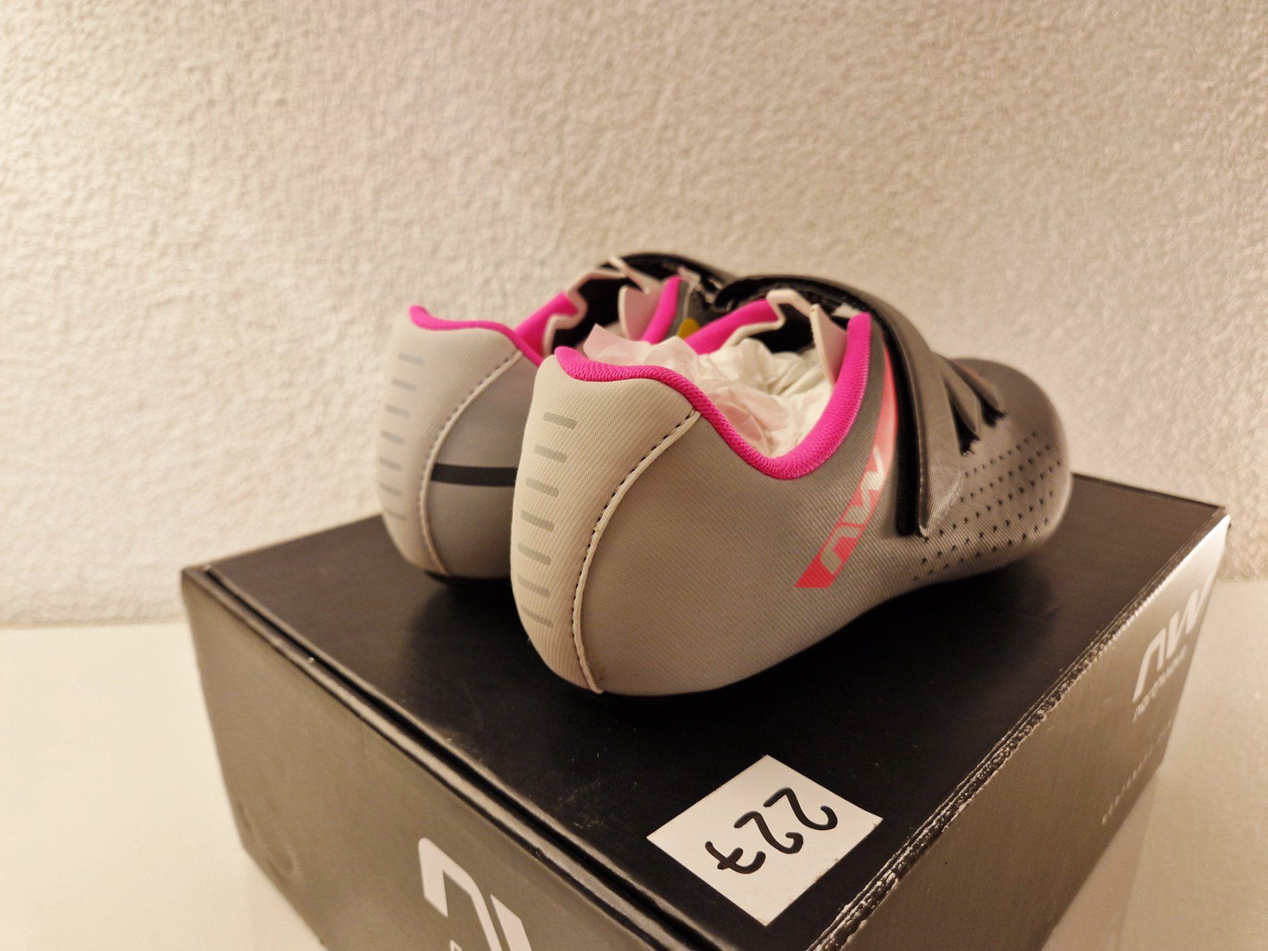 Northwave Scarpe da donna: Northwave Core 2 Frau Schuhe - Anthra Grösse 36 – Nuovo e nell'imballaggio originale da Braunau venduto da Brand-Store 5