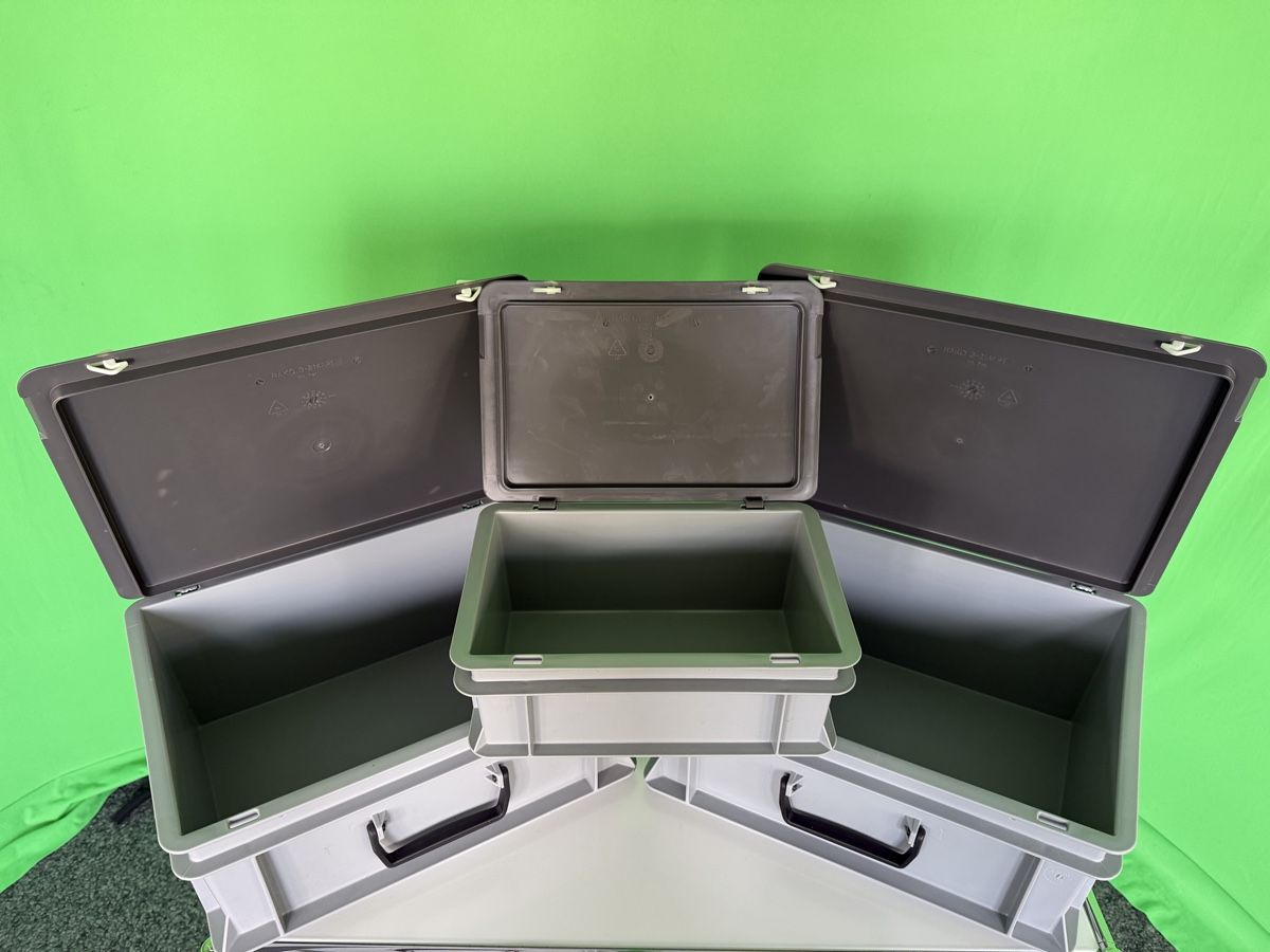 Transportkisten: 3 Stapelboxen grau mit Deckel gebraucht – Gebraucht aus Nänikon von MircoPellegrino 2
