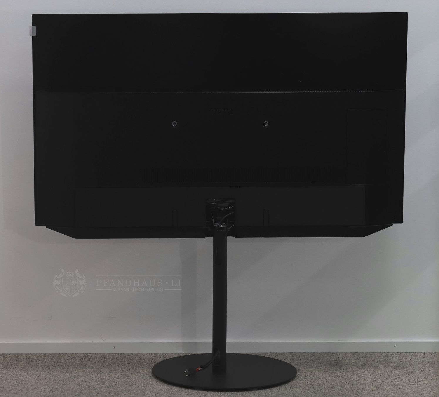 Loewe Televisori: LOEWE BILD V55 DR+ FERNSEHER MIT STANDFUSS – Usato da Schaan venduto da Pfandhaus-LI 7
