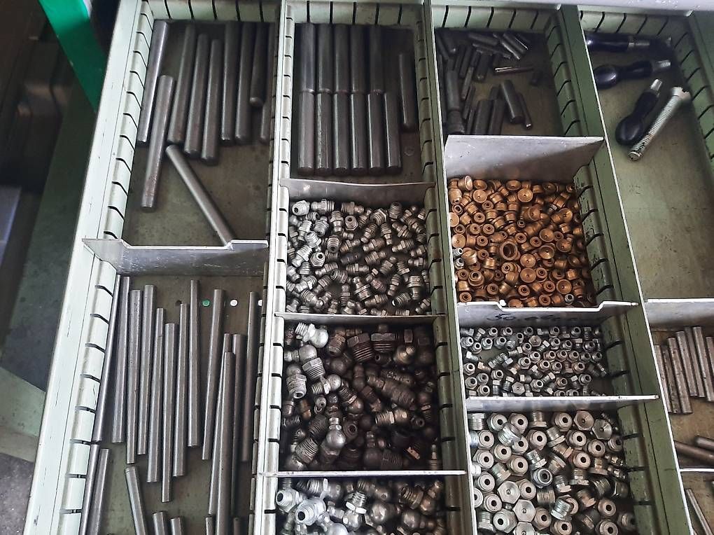 Altro per industria metallurgica: Lot div. Kleinteile – Nuovo (secondo la descrizione) da Münsingen venduto da sttech 2