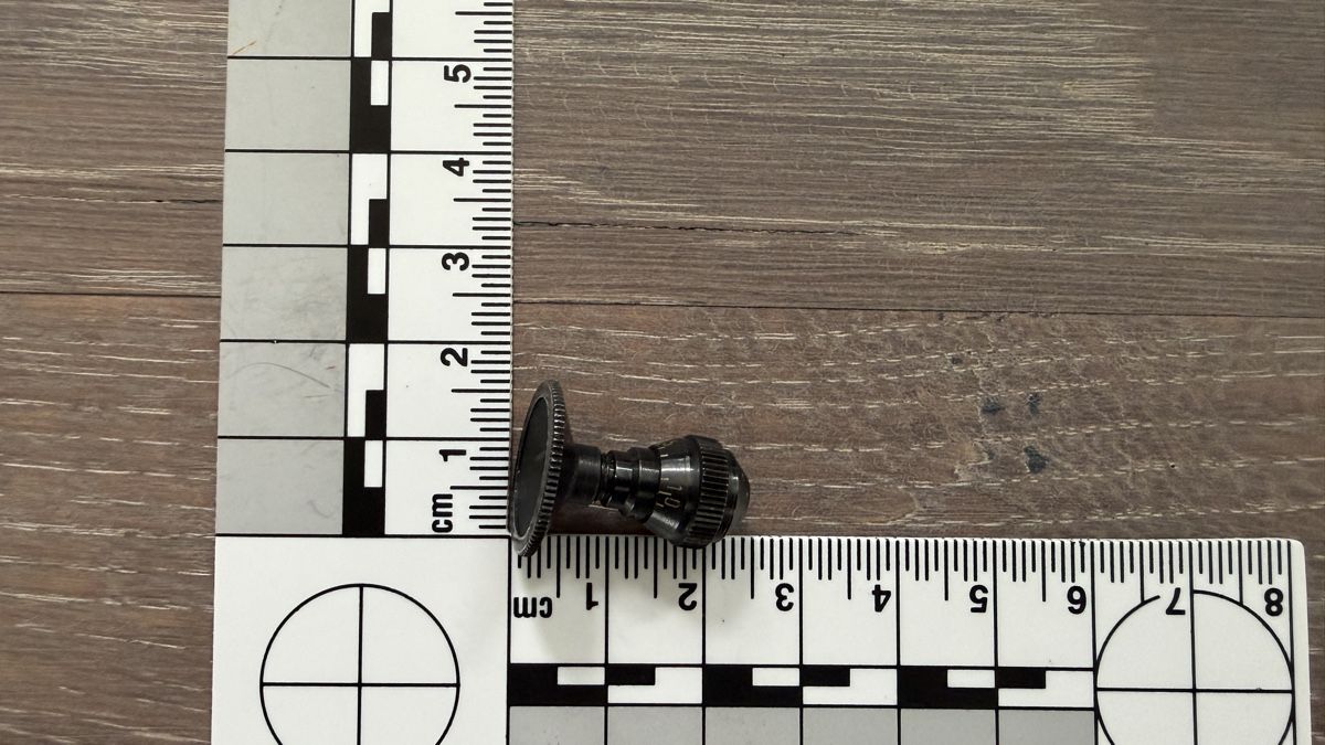 Schweizer Armee Tutti gli attrezzi: Irisblende für Sturmgewehr 90 – Usato da Wolfhausen venduto da Nihei 2