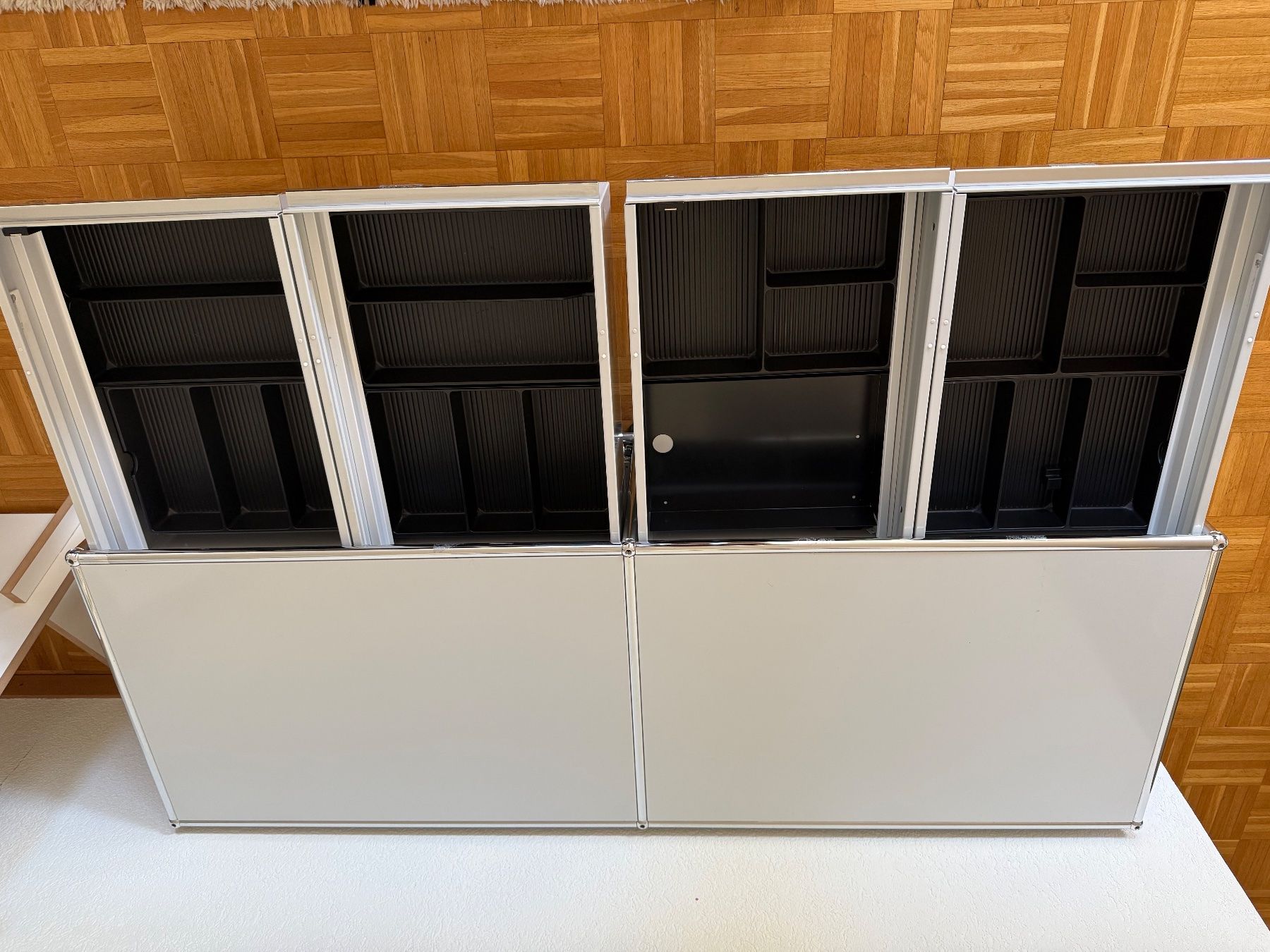 USM Étagères: USM Haller sideboard with drawers – Neuf (Voir description) à st prex par magdalenaonline 3