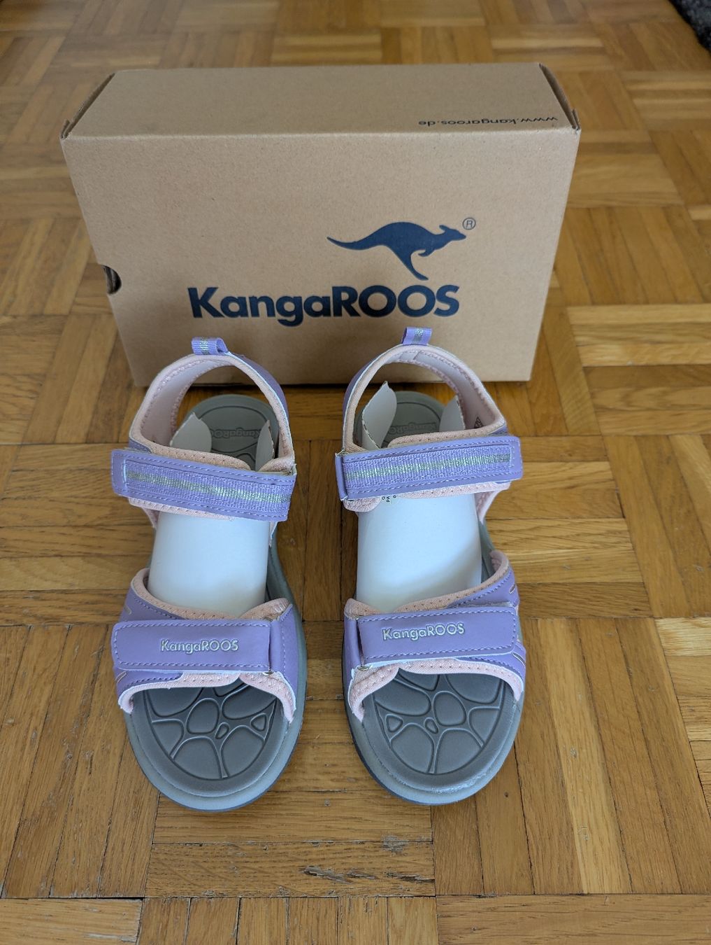 Scarpe per ragazze: Kangaroos Sandalen Mädchen Grösse 34 Neu  – Nuovo e nell'imballaggio originale da Lengnau AG venduto da sus_znf9