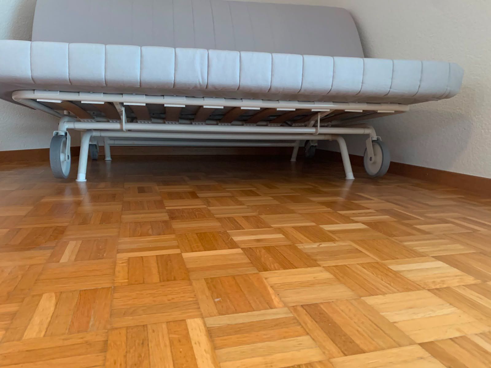 Sofas: Schlafsofa aufklappbar 160x200 – Gebraucht aus Unterentfelden von loicmarkus 3