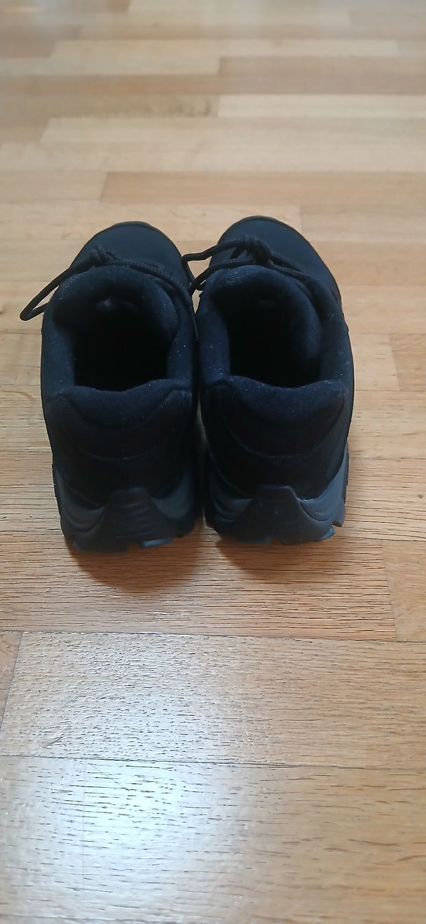 Chaussures hommes: Merrel Schuh schwarz – D'occasion à Niederwangen BE par Kimotsao 2