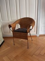 Vintage Rattan Korbstuhl mit Eisengestell