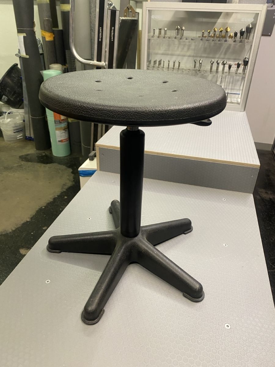 Hocker: Atelierhocker – Gebraucht aus Wabern von HK-Design