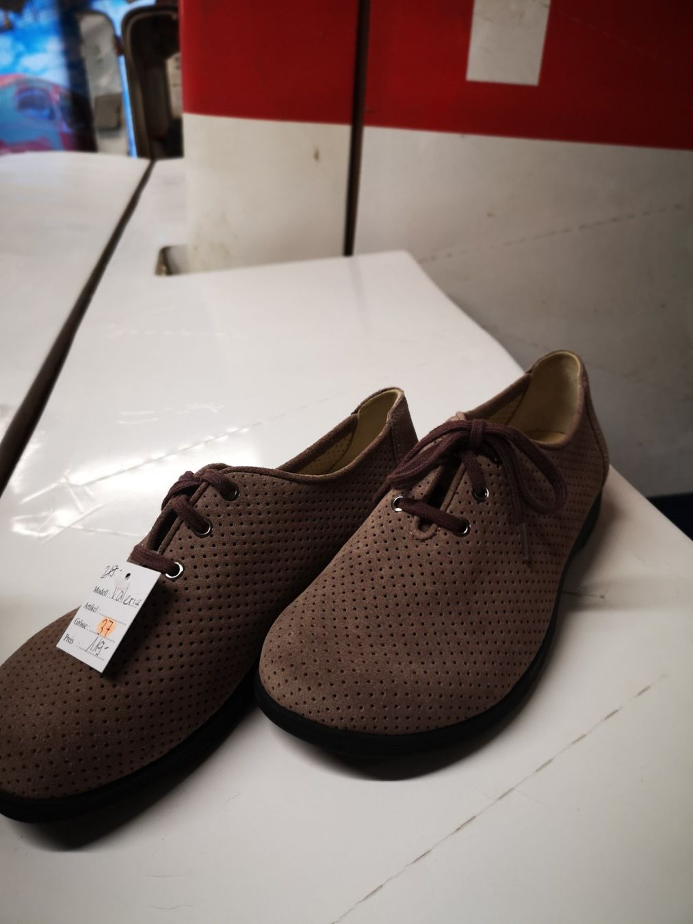 Helvesko Scarpe da donna: Helvesko – Nuovo e nell'imballaggio originale da Möhlin venduto da Highwaytom