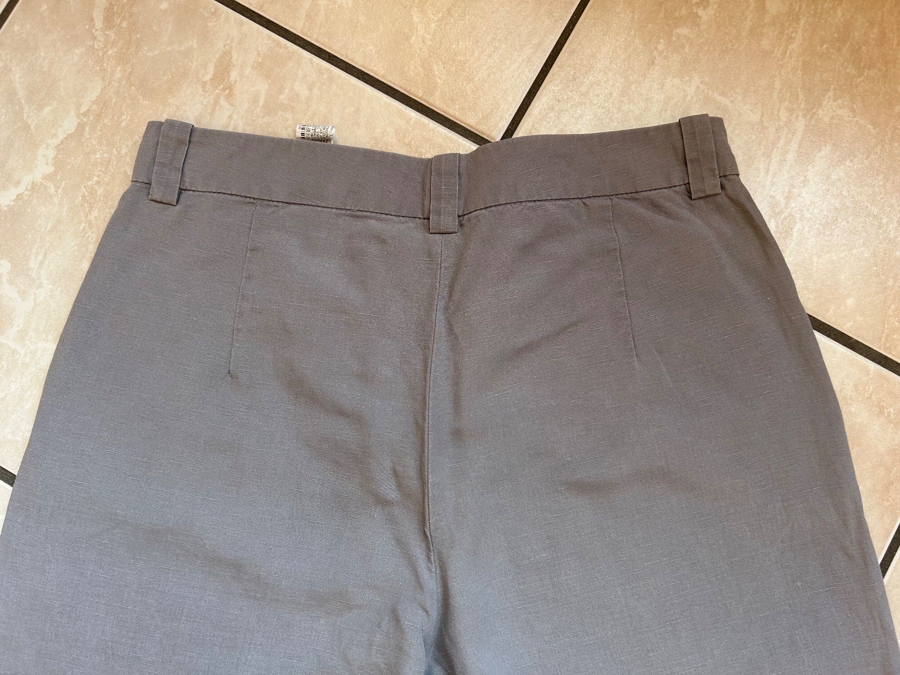 Zara Pantaloni: Pantalon Zara – Usato da Courrendlin venduto da loko2910 3