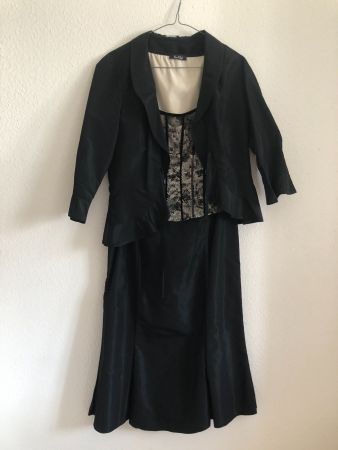 Schwarzes Abendkleid mit Spitzentop, Grösse 36, elegant!