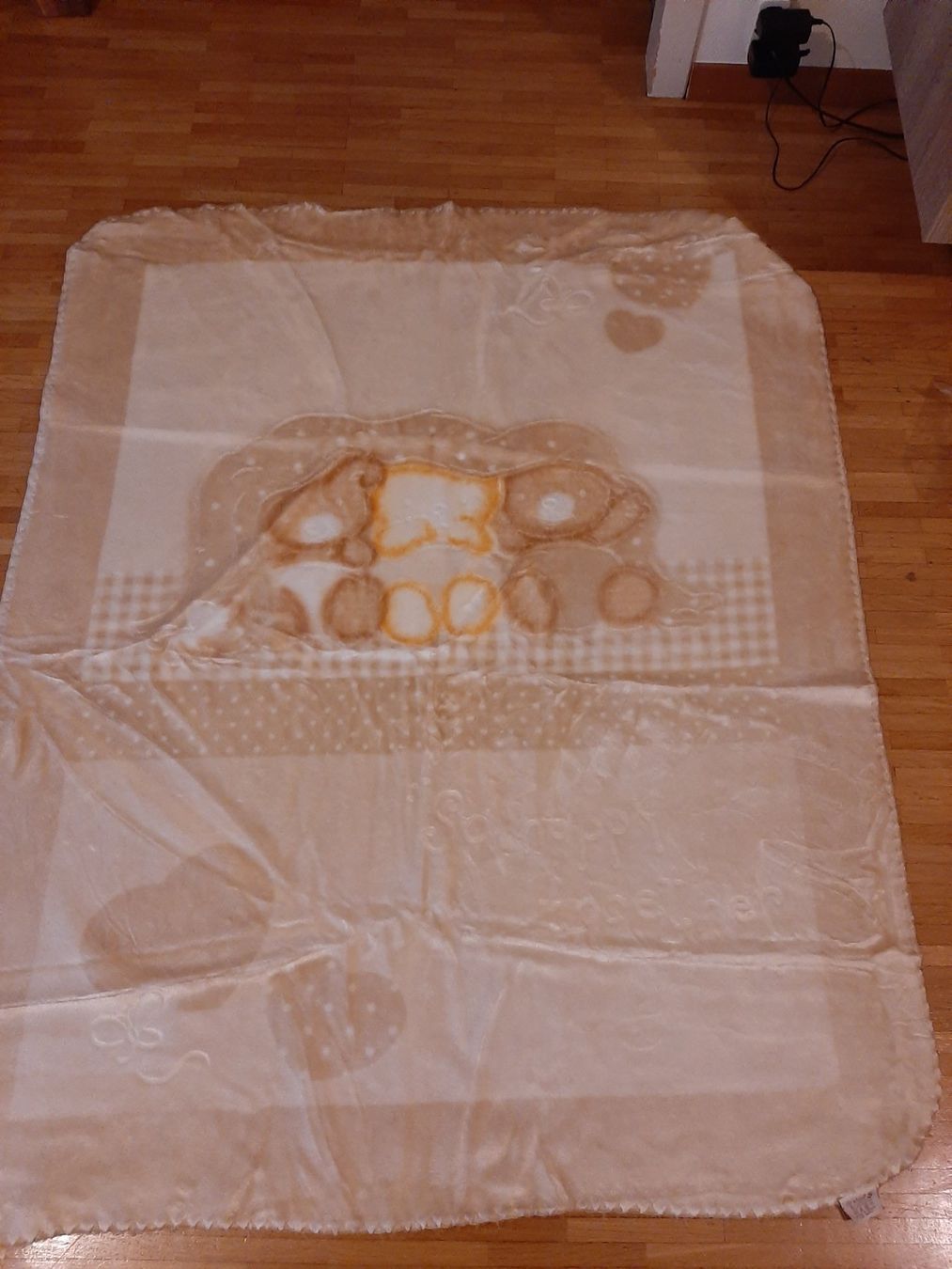 Coperte: couverture lit bébé ou poussette – Nuovo (secondo la descrizione) da Petit-Lancy venduto da pecaesculca