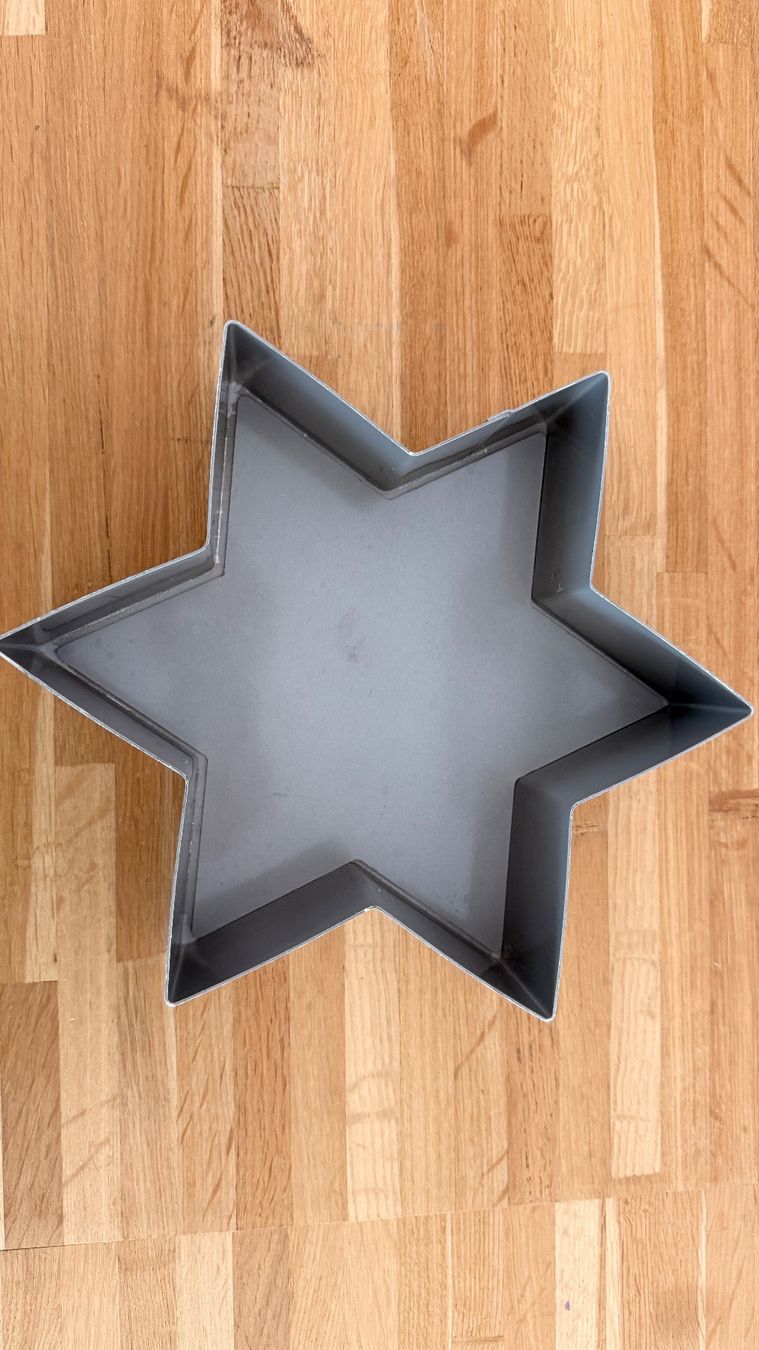 Teglie da forno: Backen - Backform Stern Weihnachten 26cm – Usato da Winterthur venduto da Secondhand-Family 1