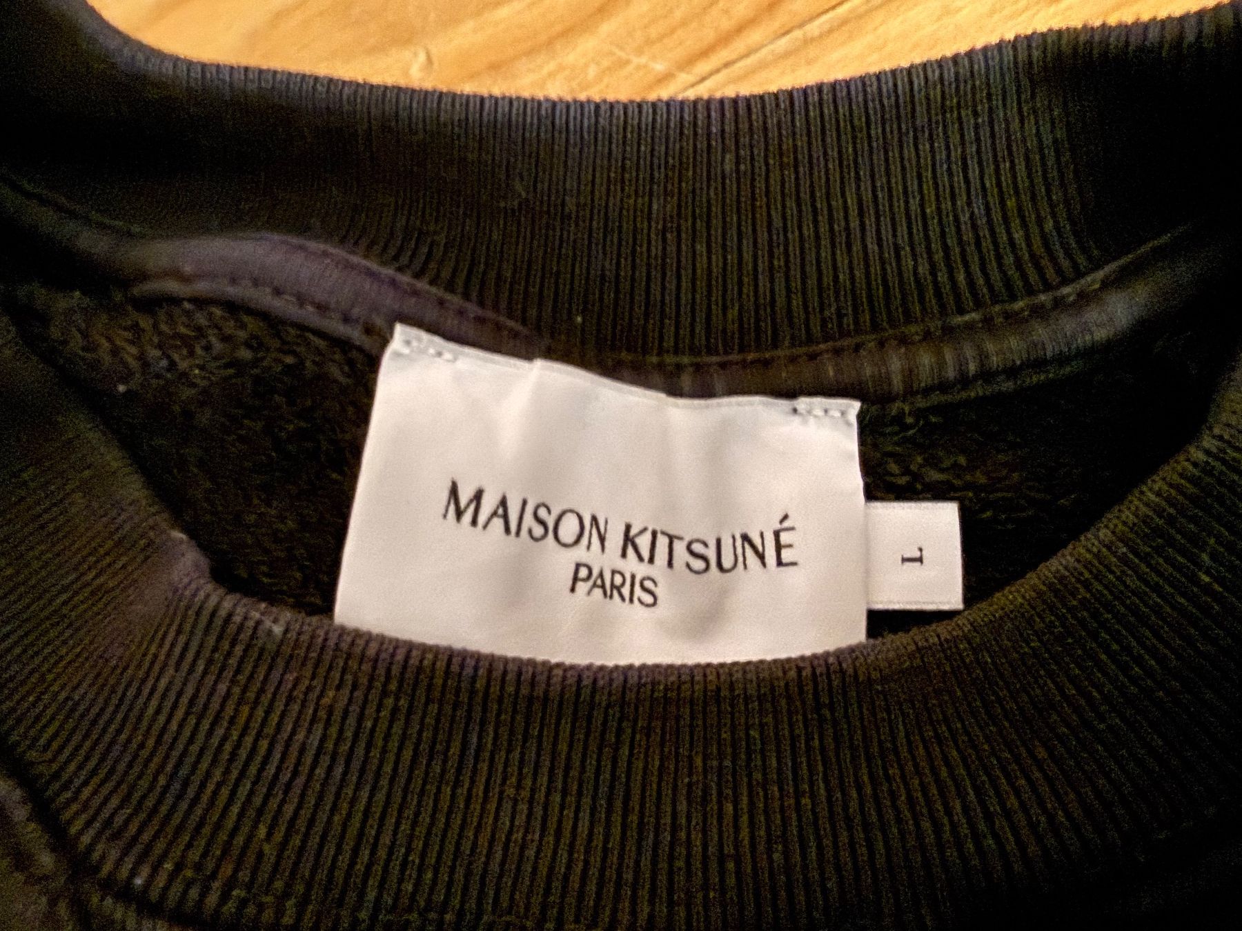 Maglioni & Felpe: Maison Kitsuné Pullover schwarz Grösse L gebraucht – Usato da Attiswil venduto da Cheech3072 1