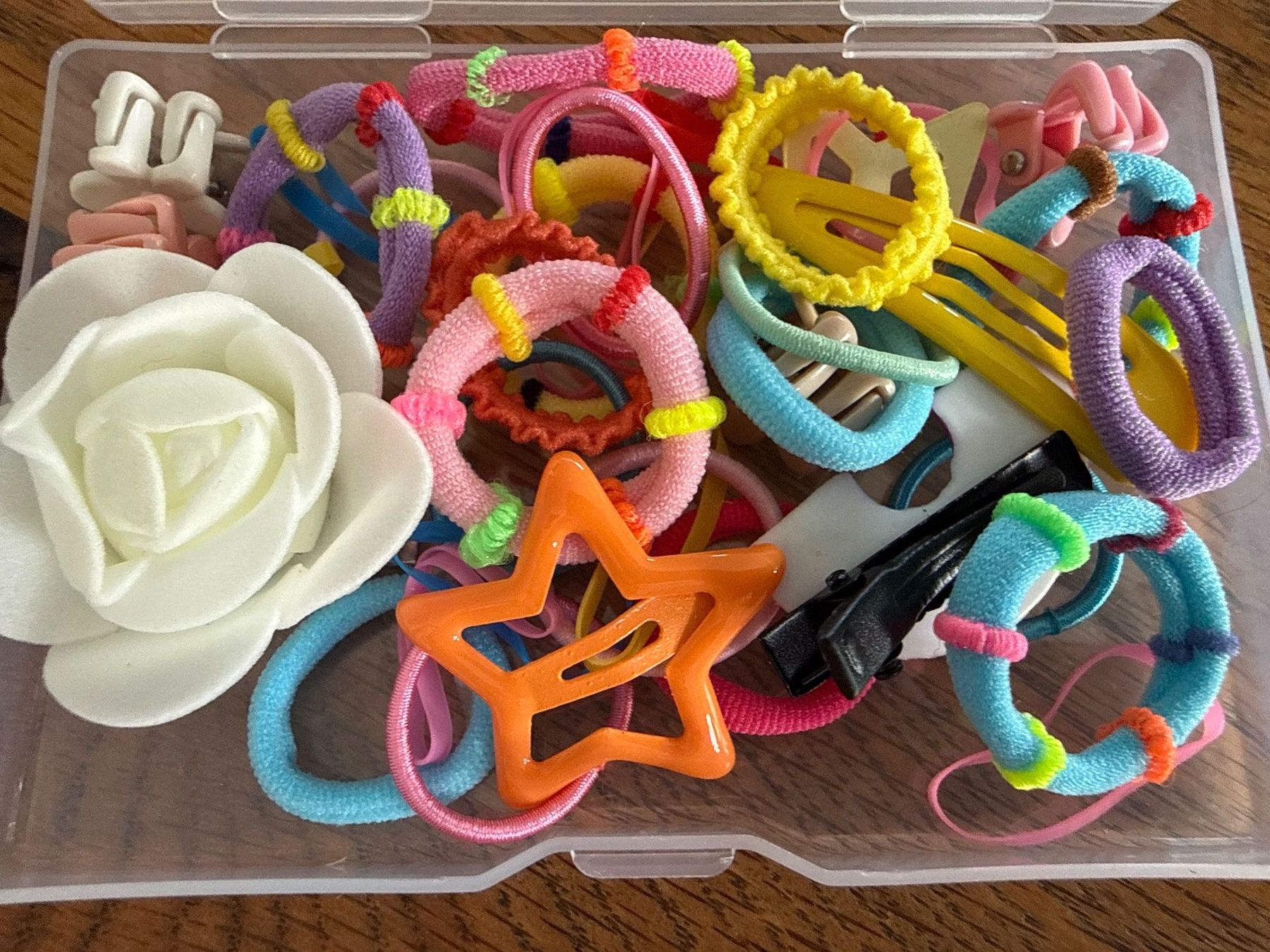 Haarschmuck: 40x niedliches Haargummi-Set-Mädchen- Accessoires-Haare – Neu (gemäss Beschreibung) aus Teufenthal AG von MeineSchatztruhe